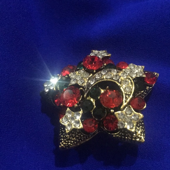 KLHHG Christmas Brooch - Picture 2 of 10
